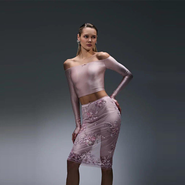 Dame elegant top med floral spidskant og peplum-design Skovae