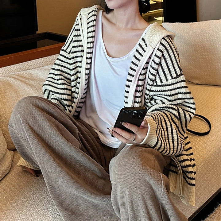 Kvinders oversized cardigan med lynlås og hætte Stilla