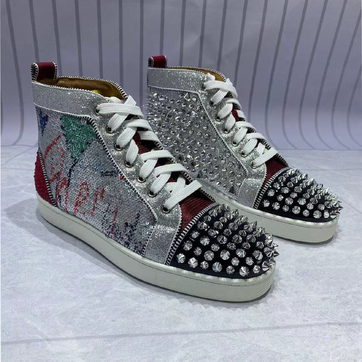 Femme Fashion-Forward Spiked High-Top Sneakers Stilla