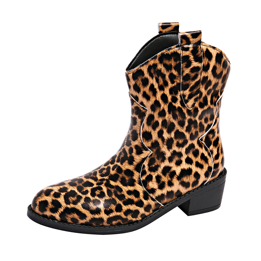 Dame cowboystøvler med moderigtigt leopardmønster og komfortabel blokhæl Stilla