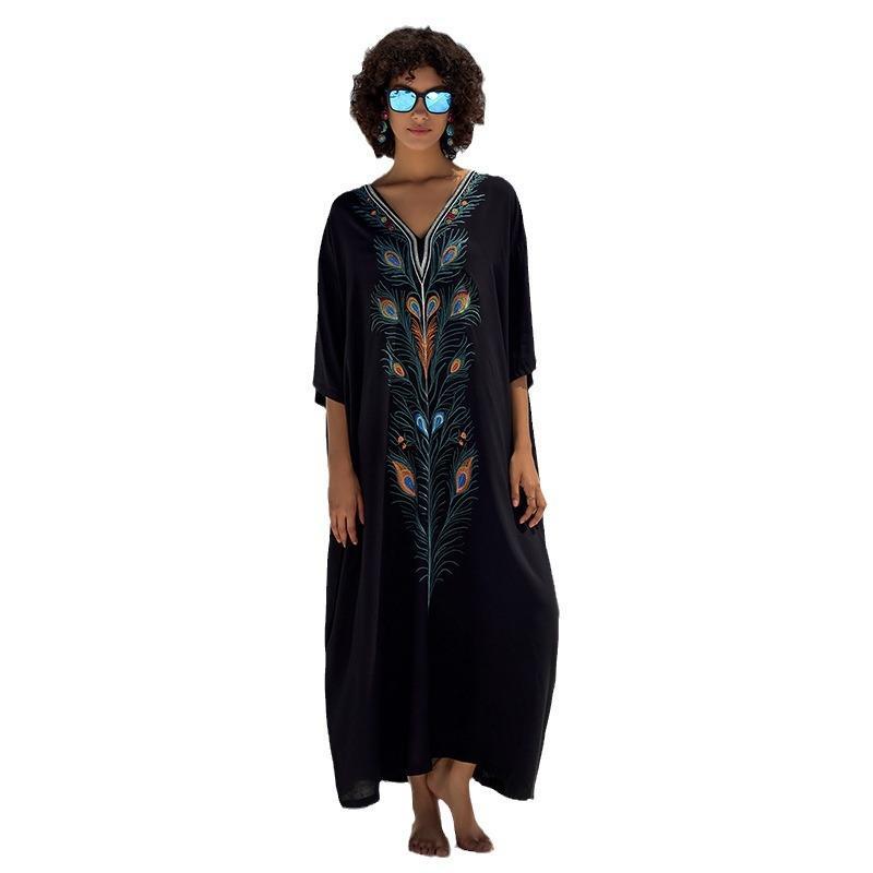 Dame elegant kaftan kjole med kunstnerisk påfuglemotiv Stilla