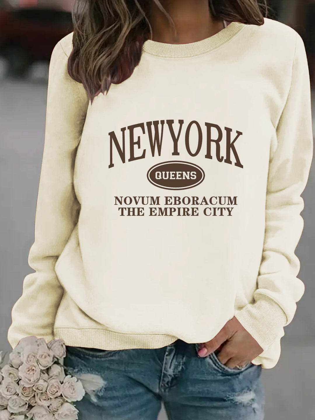 Kvinders sweatshirt med stilfuld New Yorker tekst Stilla