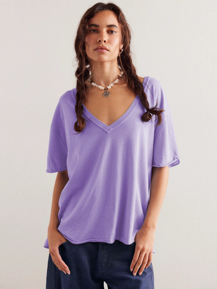 Dame oversized T-shirt med dyb V-udskæring og afslappet snit Stilla