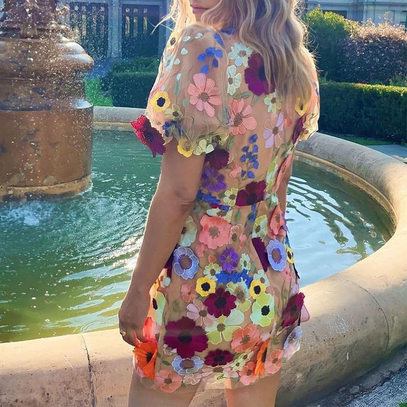 Skovae | 3D-blomster-bodycon-lanterneærme-broderet kjole