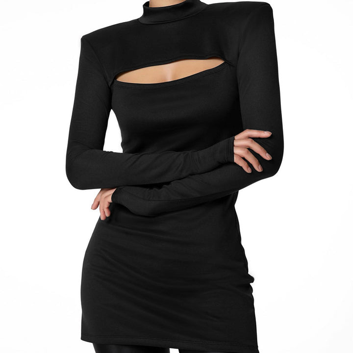 Dame figursyet longsleeve kjole med asymmetrisk cut-out Stilla