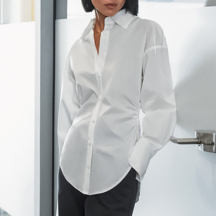 Dame Klassisk bomuldsbluse med oversized snit og moderne detaljer Stilla