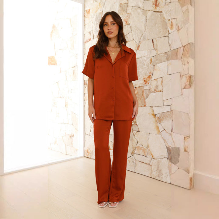 Dame Satin Pyjamas Sæt med Elegant Kortærmet Bluse og Løse Bukser Stilla