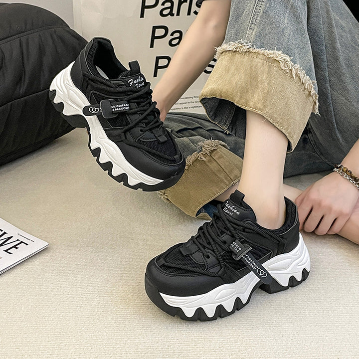 Dame Sporty Chunky Sneakers med stødabsorberende sål og innovativ mesh-konstruktion Stilla