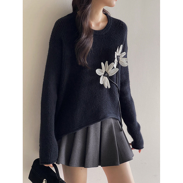 Dame strikpullover med blomsterapplikationsdesign og afslappet snit Stilla