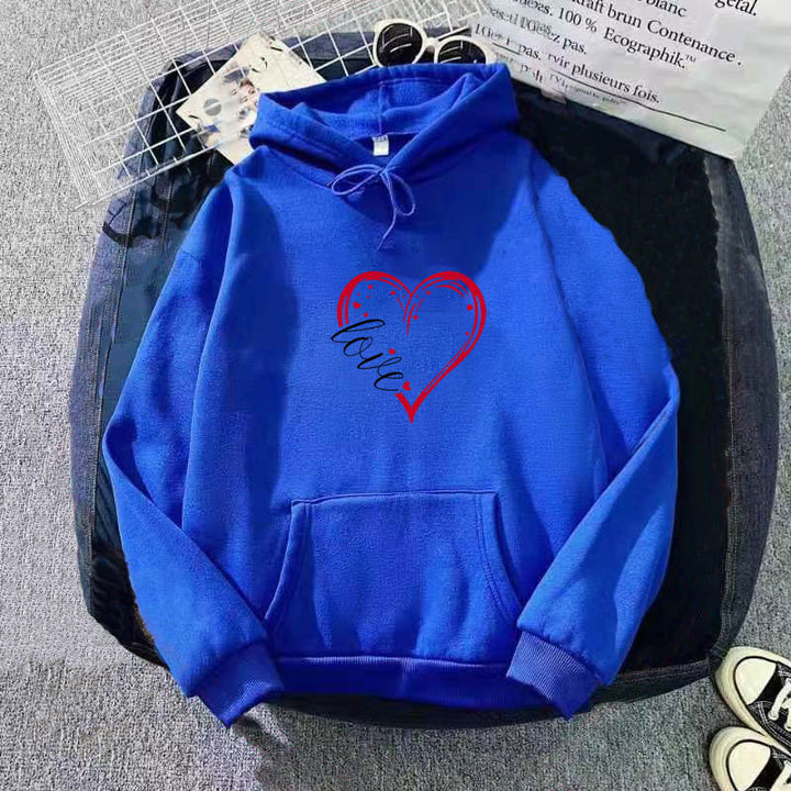 Kvinders hoodie med kreativ hjerteprint og blød indvendig foring Skovae