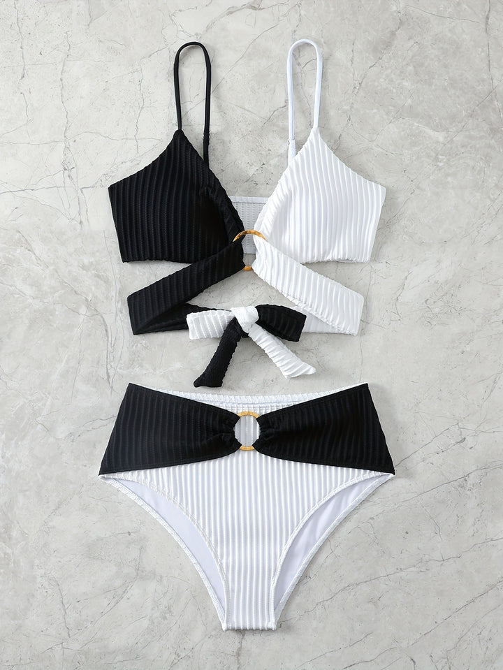Dame bikini sæt med raffineret indpakningsdesign og elastisk bund Skovae