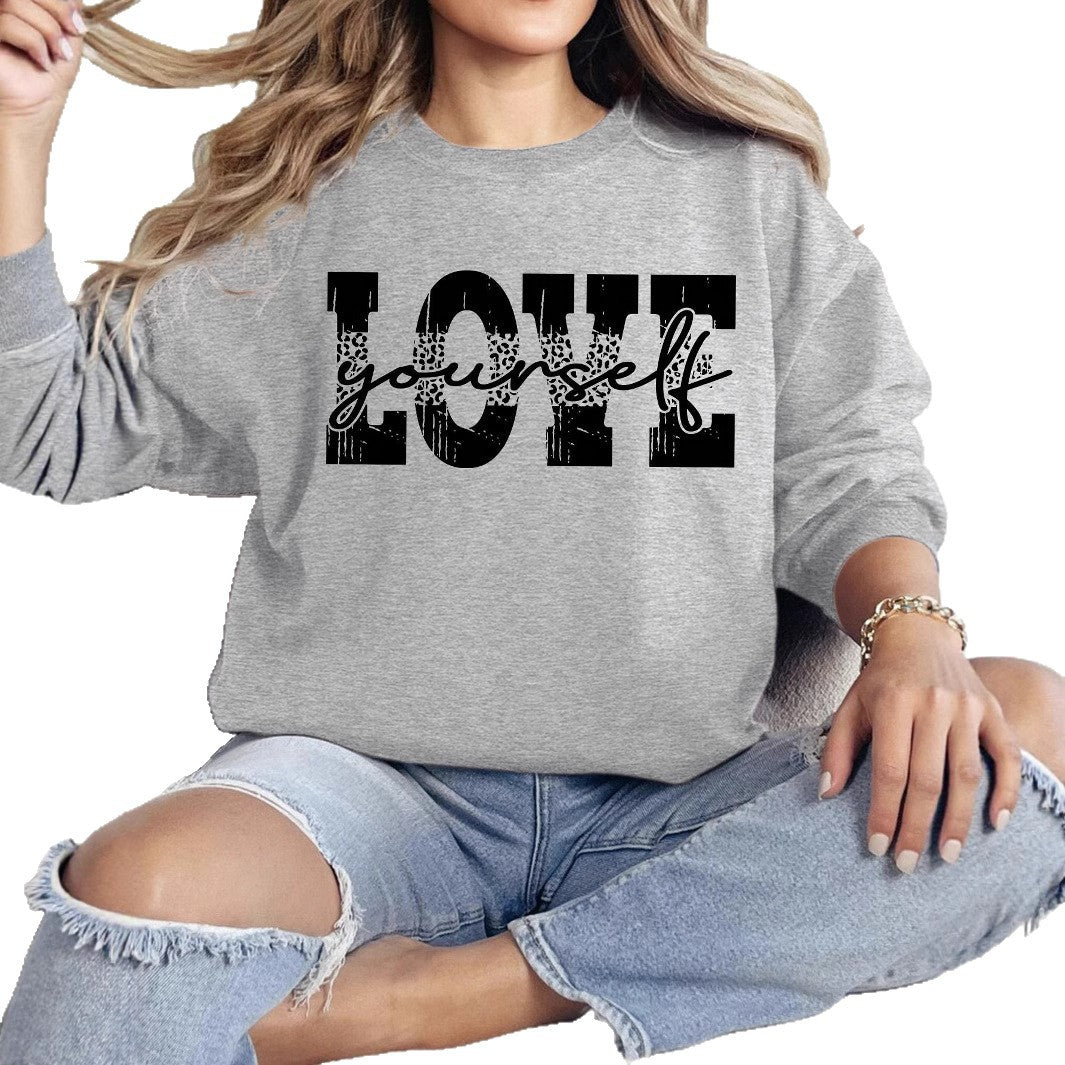 Kvinders sweatshirt med kreativ LOVE påskrift og afslappet pasform Stilla