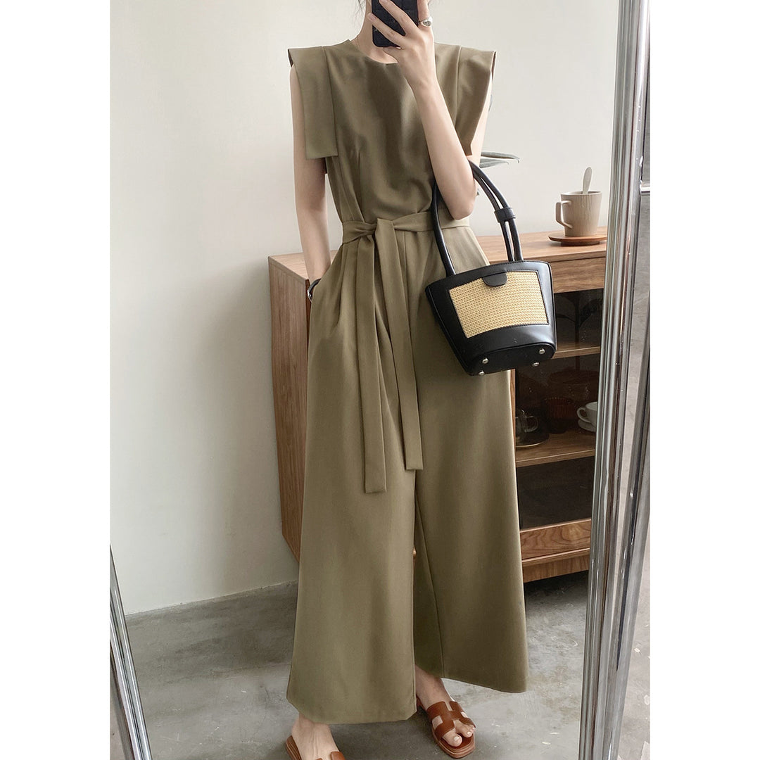 Dame jumpsuit med strukturerede skuldre og sidelommer Stilla