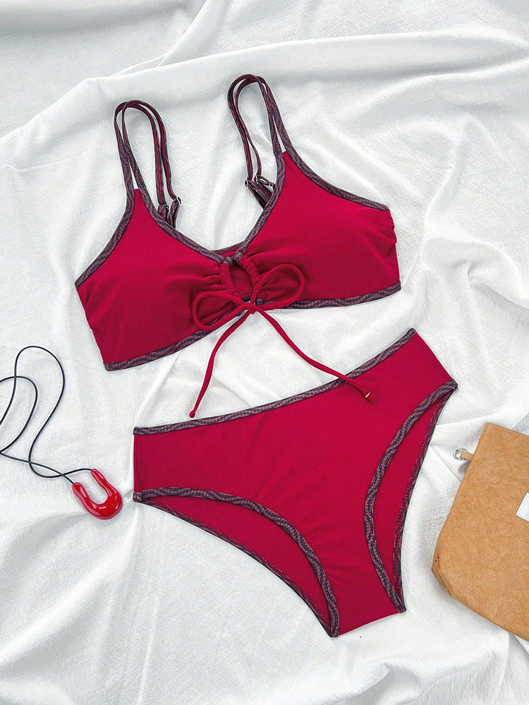 Dame triangel-bikini med justerbare stropper og elastisk taljelinie Skovae
