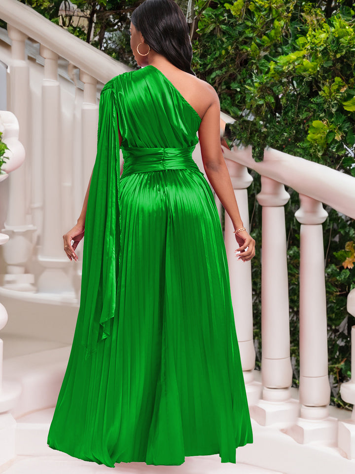 Dame Elegante Maxikjole med asymmetrisk design og plisserede detaljer Stilla