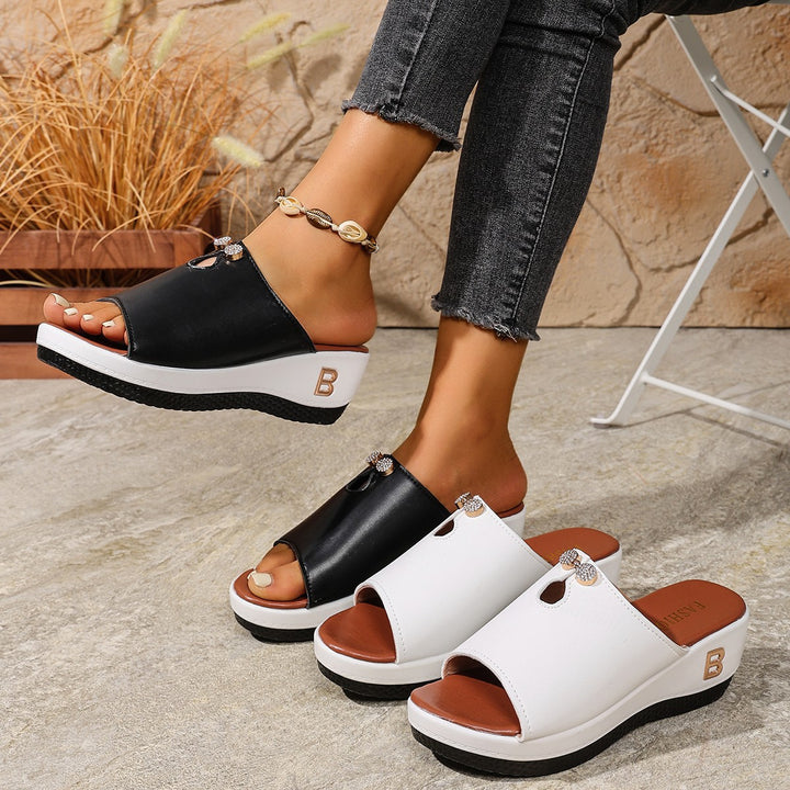 Dame Wedge-sandaler med glitrende accenter og komfortabelt fodseng Stilla