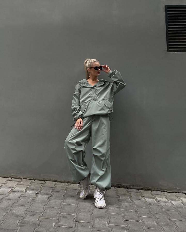 Kvinders sporty oversized jakke med praktiske lommer Skovae