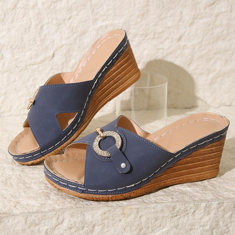 Dame Wedge-sandaler med stilfuld dekorationsring Stilla