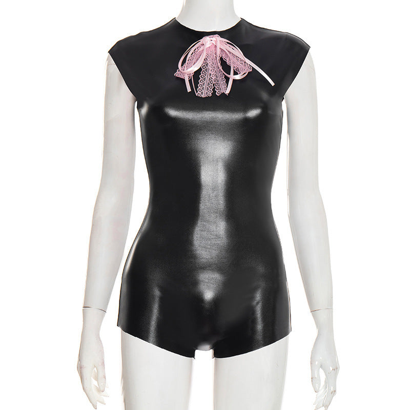 Dame Body med elegant spidse knude og glat finish Skovae