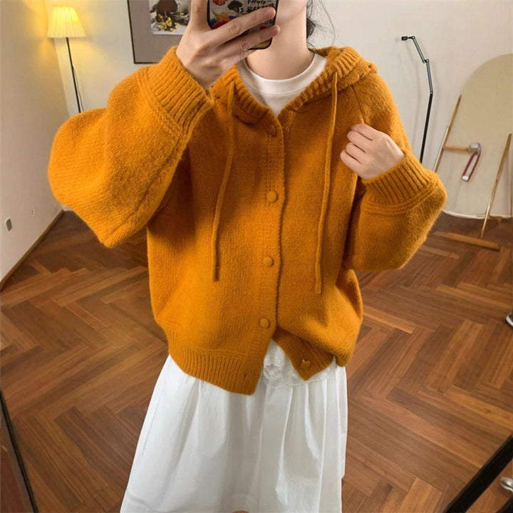 Kvinders hyggelige oversized cardigan med hætte og knapdetaljer Stilla