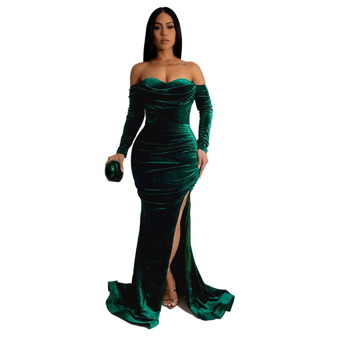 Dame Elegant aftenkjole med off-shoulder silhuet og raffinerede ruffle detaljer Stilla