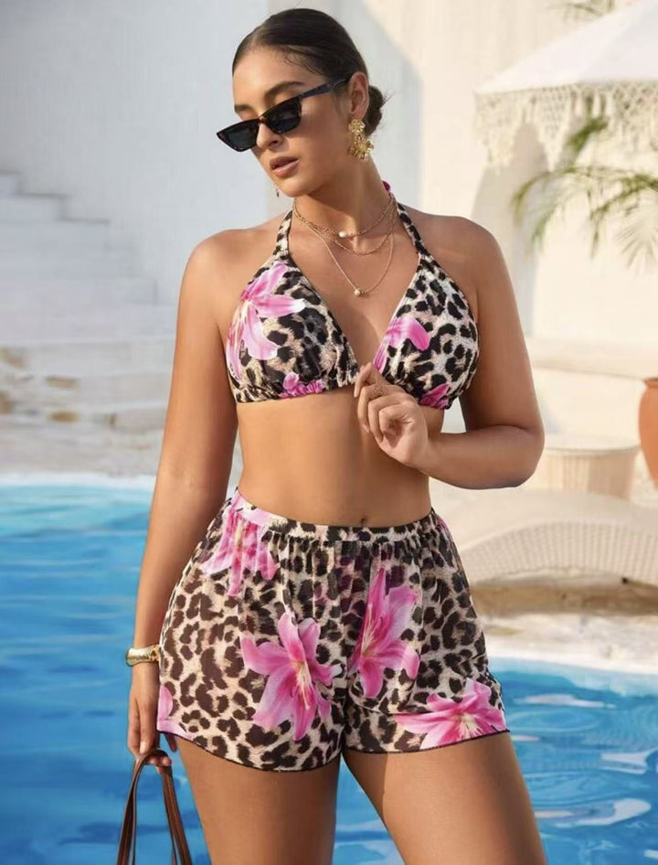 Dame bikini sæt med moderigtigt dyremønster og højtskårne shorts Skovae
