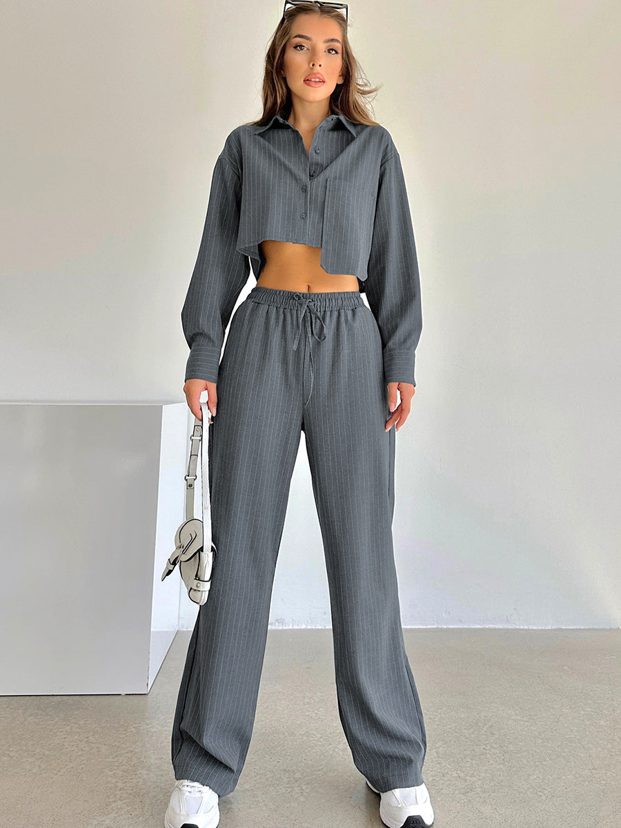 Dame sæt bestående af cropped bluse og bred bukser med elegant struktur Stilla