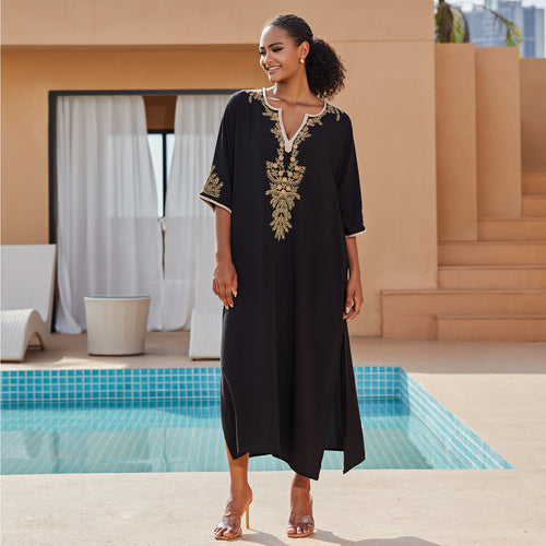 Dame kaftan med kunstneriske gyldne accenter og elegant V-hals Stilla