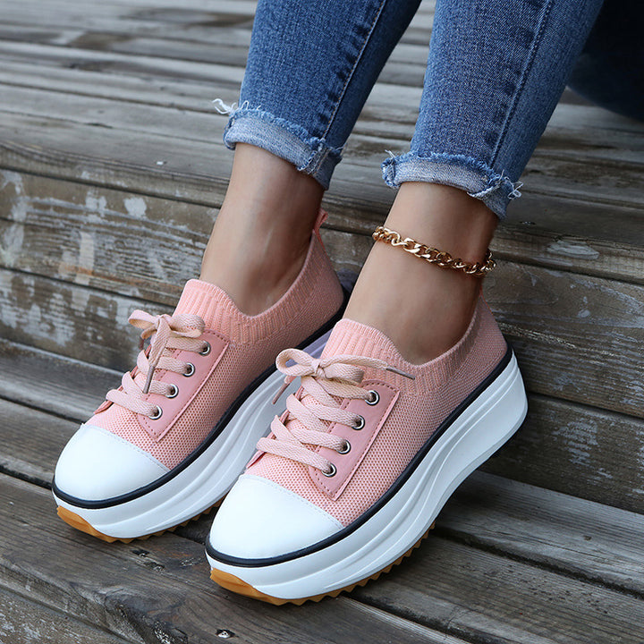 Dame Plateau-Sneakers med elastisk strikket overdel og skridsikker sål Stilla
