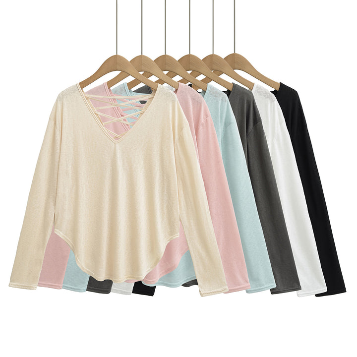 Dame langærmet shirt med dyb V-udskæring og elegant snøredetail Stilla