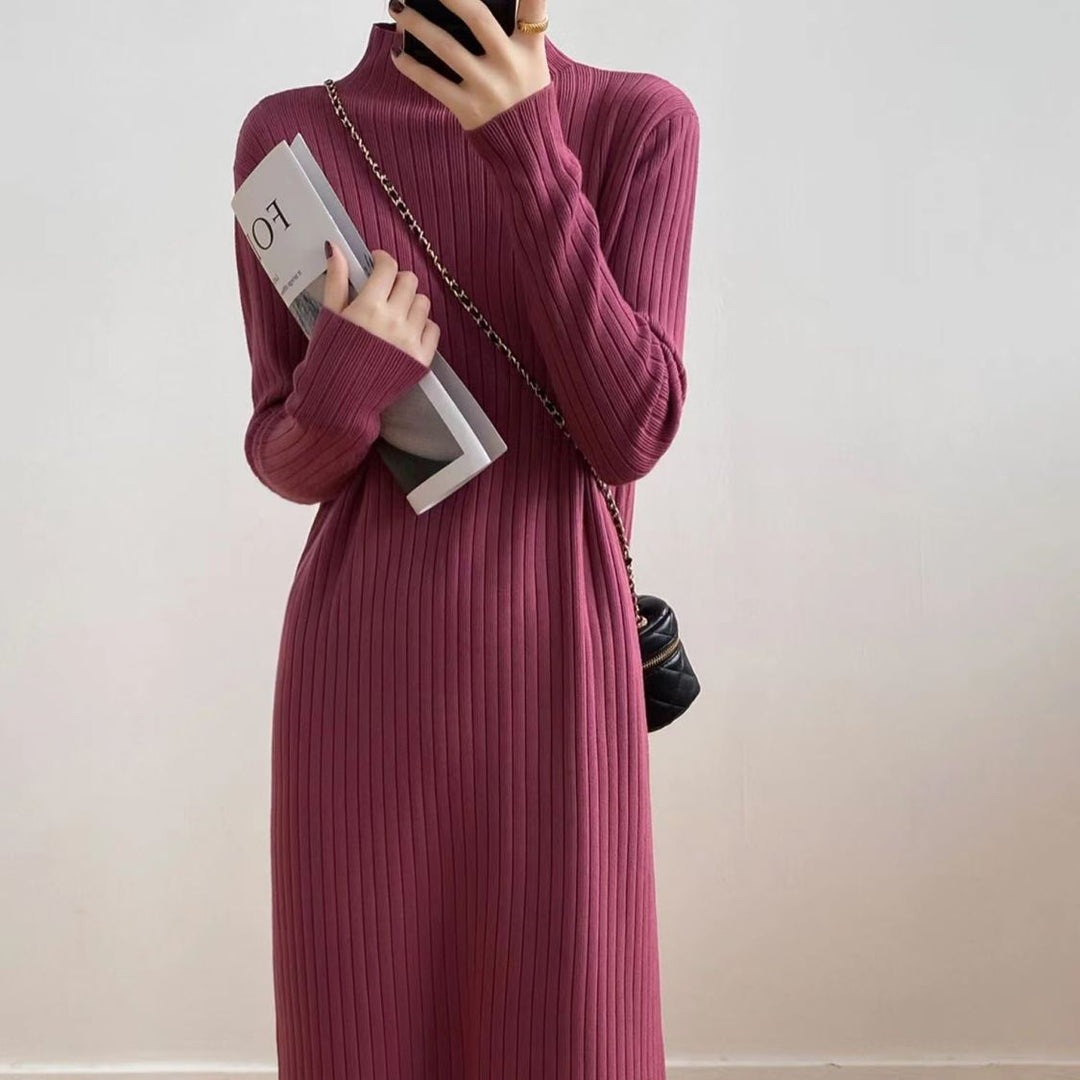 Femme Ribbet Midi Pulloverdress Stilla