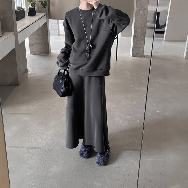 Dame sæt bestående af oversized sweatshirt og afslappet nederdel Stilla