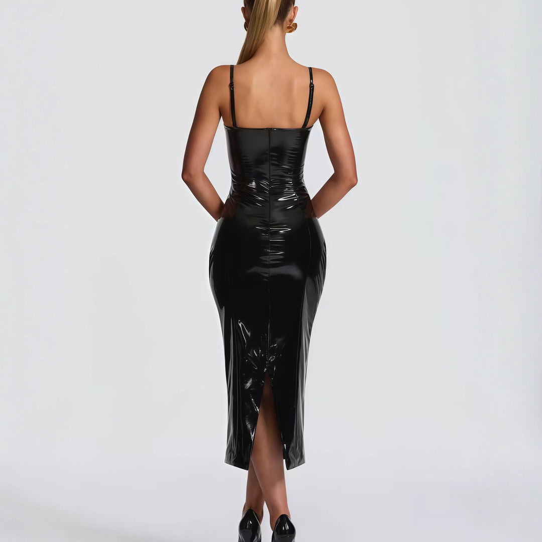 Kvinders bodycon kjole med stroppeløst design og blank overflade Skovae