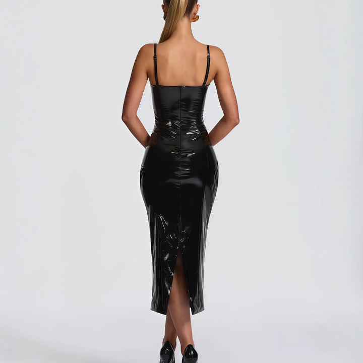 Kvinders bodycon kjole med stroppeløst design og blank overflade Skovae