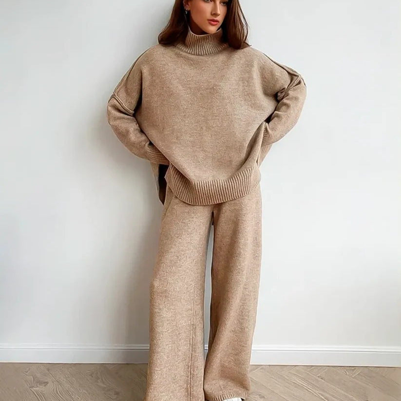 Kvinders strik sæt med høj krave og bred pasform Stilla