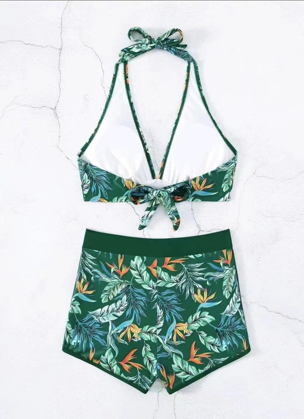 Dame bikini-sæt med blomstermønster og højt skårne shorts Stilla