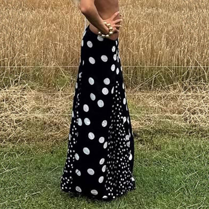Dame maxiskørt med kontrasterende polka-dot design og bred skæring Skovae