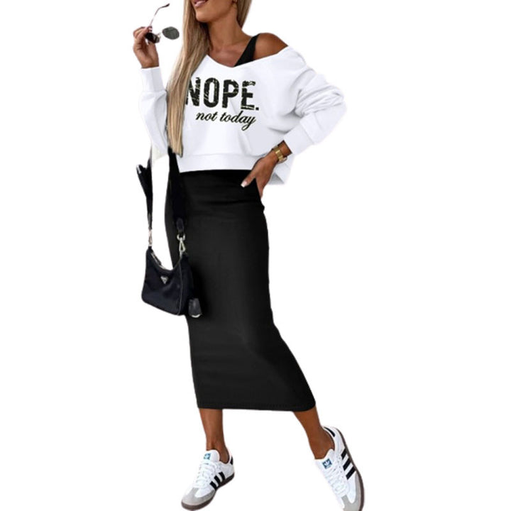 Dame afslappet sæt lavet af let bomuldsstof med oversized sweatshirt og figurskabende nederdel Stilla