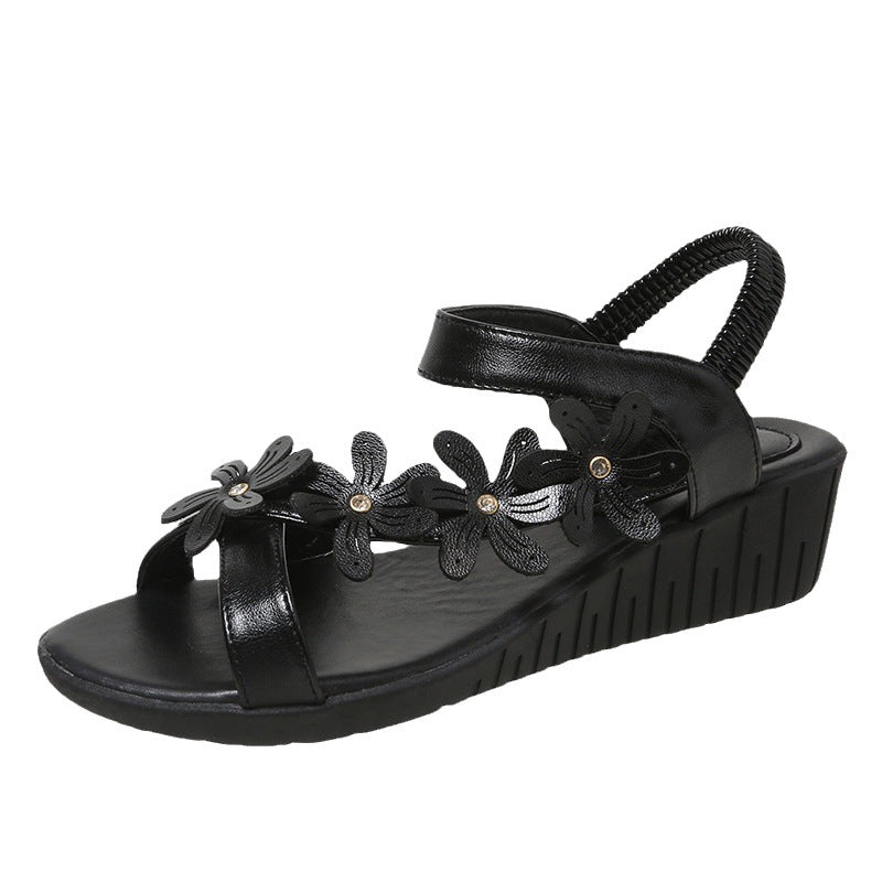 Dame komfortable sandaler med fashionable blomsterapplikationer og ergonomisk fodseng Stilla