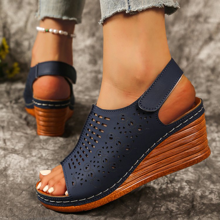 Dame åbne wedge-sandaler med luftig overfladestruktur og ergonomisk sål Stilla