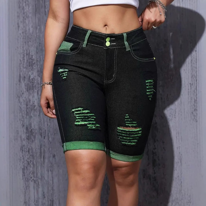 Dame jeansshorts med kreative cut-outs og trendy vask Stilla