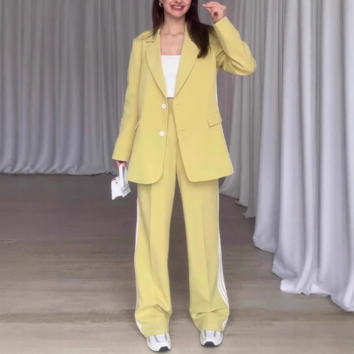 Dames elegant blazer ensemble med sporty accenter Stilla