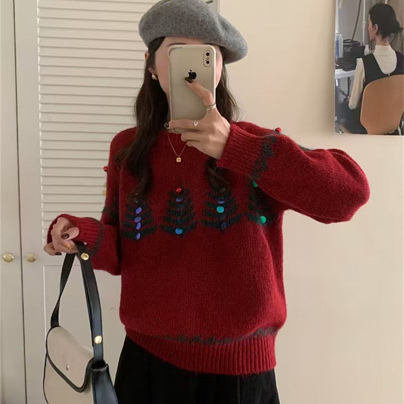 Kvindernes hyggelige sweater med legende mønster og glade applikationer Stilla