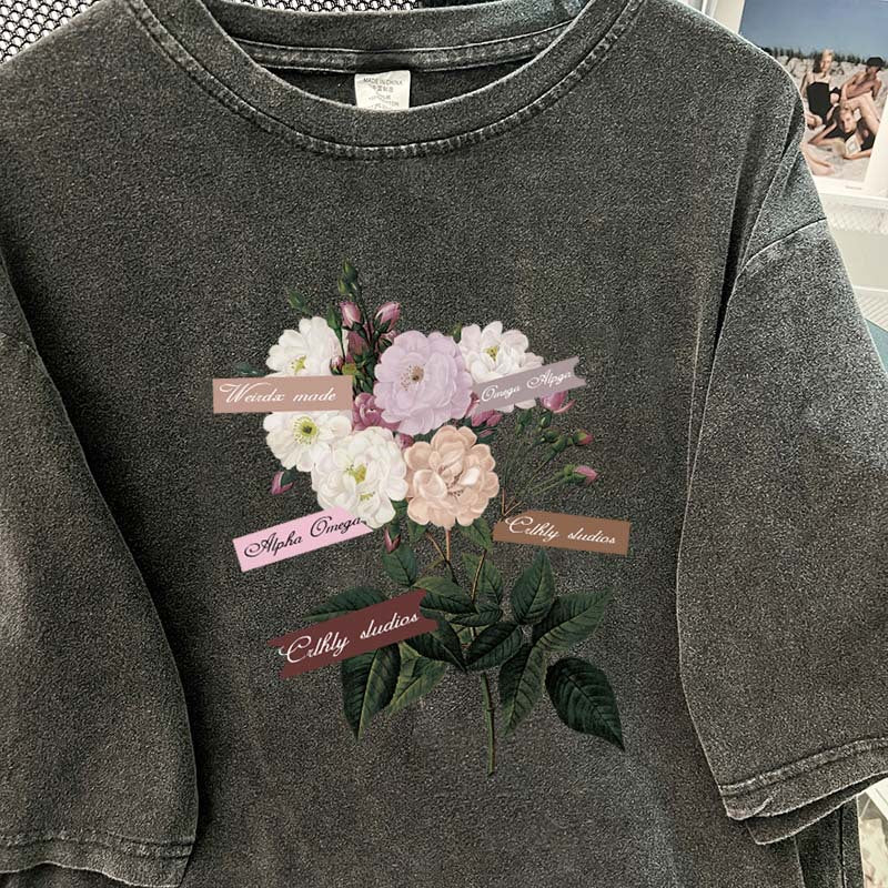 Dame T-shirt med blomsterapplikationer og afslappet oversized-snit Stilla