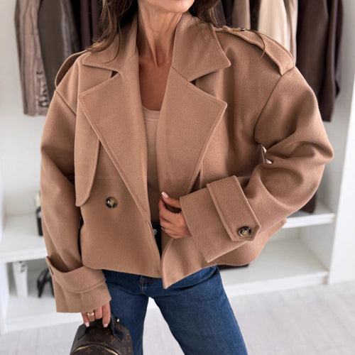 Kvinders oversized uldjakke med brede revers Stilla