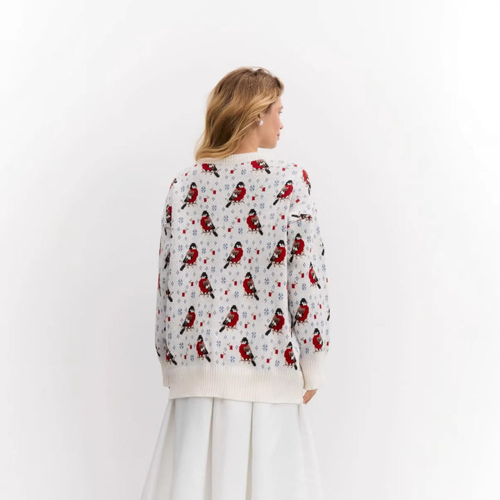 Kvinders hyggelige sweater med festlige små fuglemønster Stilla