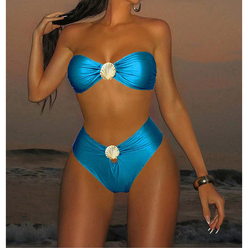 Dame Bandeau-bikini med elegant muslingdetalje og høj benudskæring Skovae