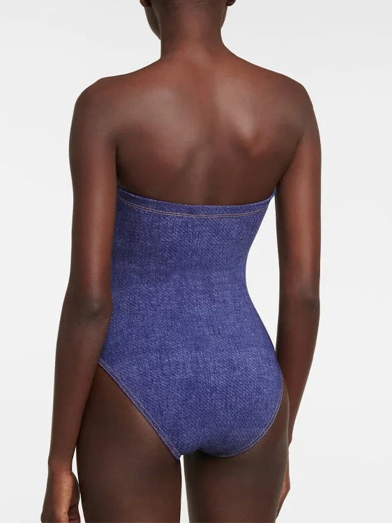 Damer elegant bandeau badedragt med asymmetrisk omslagskjørt-design Stilla