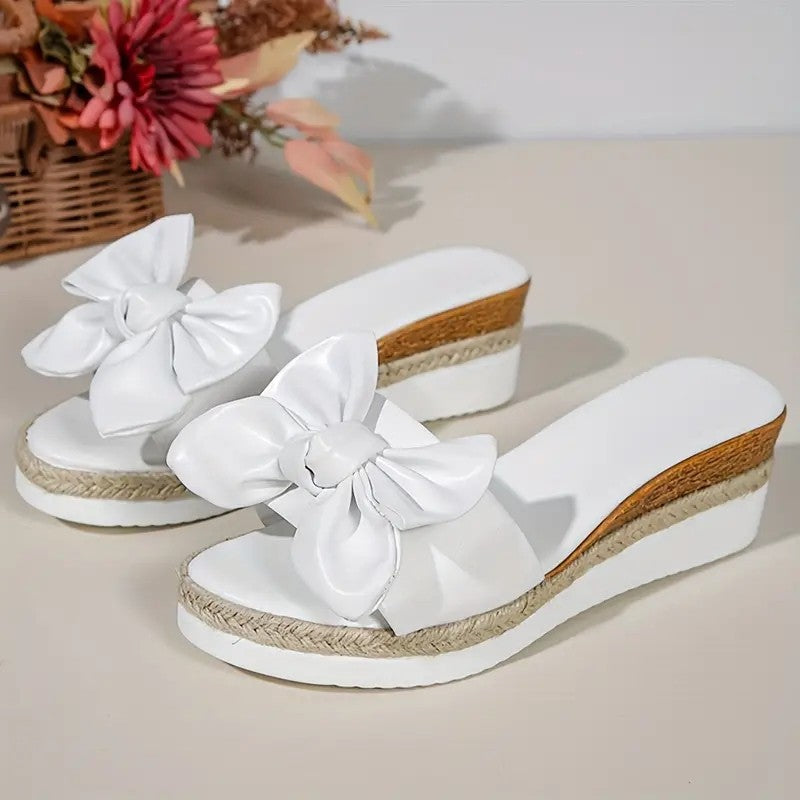Dame Wedge-sandaler med elegant sløjfedekoration og blød indersål Stilla