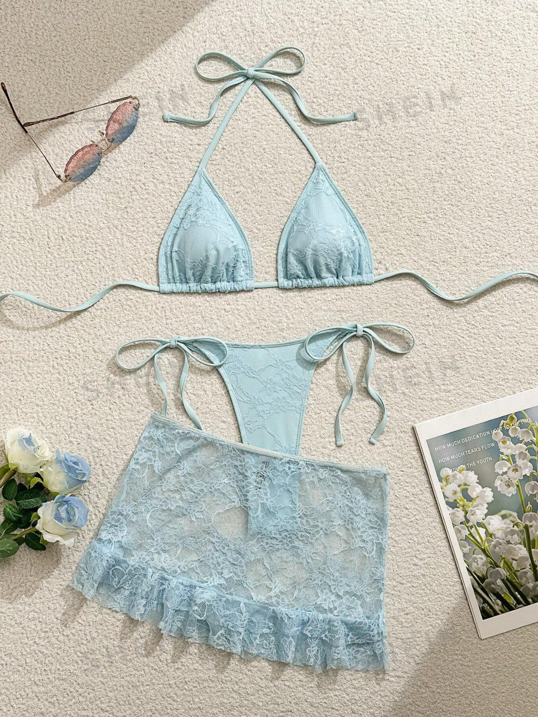 Dame spids-bikini med blomsterdesign og flydende nederdel Skovae